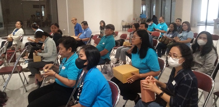 Suasana tukar kado PAKAI_1